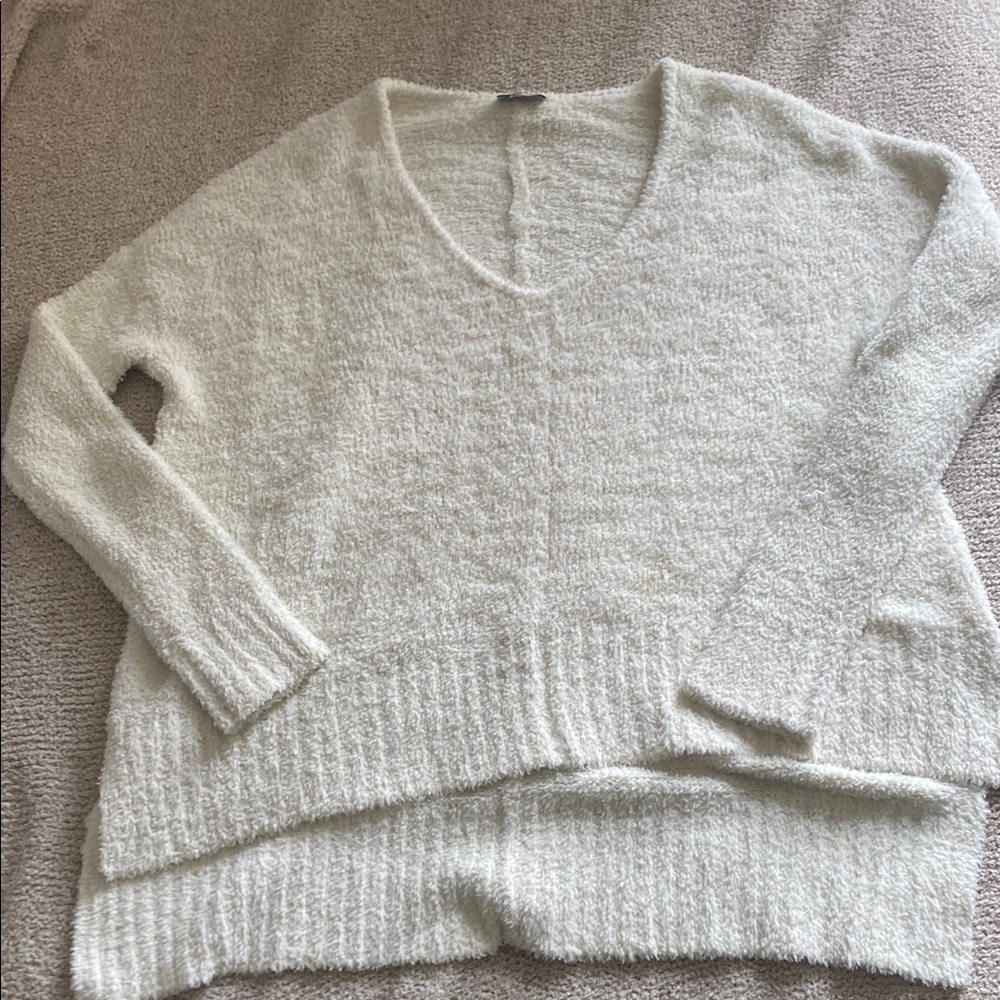 Cozy V-Neck White Women's Sweater